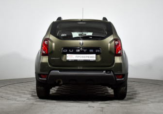 Подержанный автомобиль Renault Duster 2018 года (6 фото)