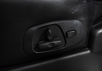 Подержанный автомобиль Mitsubishi Pajero 2010 года (18 фото)