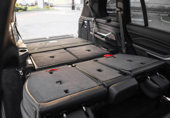 Подержанный автомобиль BMW X7 2021 года (33 фото)