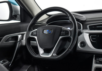 Подержанный автомобиль Geely Atlas 2019 года (15 фото)