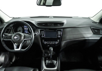 Подержанный автомобиль Nissan Qashqai 2019 года (13 фото)