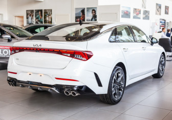 Новый Kia K5 2024 (6 фото)