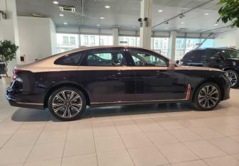 Новый Hongqi H9 2024 (3 фото)