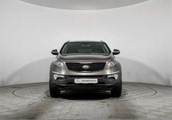 Подержанный автомобиль Kia Sportage 2015 года (2 фото)