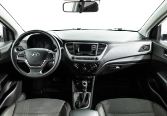 Подержанный автомобиль Hyundai Solaris Sedan 2018 года (13 фото)