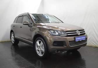 Подержанный автомобиль Volkswagen Touareg 2011 года (3 фото)
