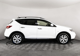 Подержанный автомобиль Nissan Murano Suv 2015 года (4 фото)