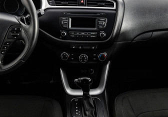 Подержанный автомобиль Kia Ceed Wagon 2018 года (11 фото)