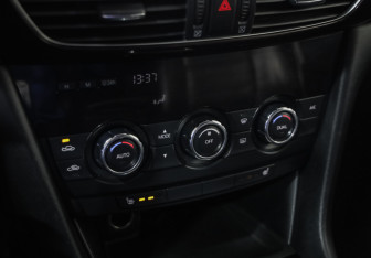 Подержанный автомобиль Mazda 6 Sedan 2013 года (15 фото)