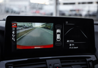 Подержанный автомобиль BMW X4 2016 года (17 фото)