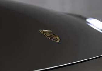 Подержанный автомобиль Porsche Cayenne 2016 года (32 фото)