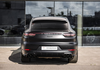 Подержанный автомобиль Porsche Cayenne 2021 года (7 фото)
