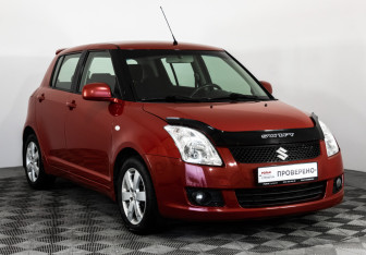 Подержанный автомобиль Suzuki Swift Hatchback 2010 года (3 фото)