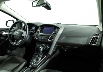 Подержанный автомобиль Ford Focus Wagon 2018 года (9 фото)