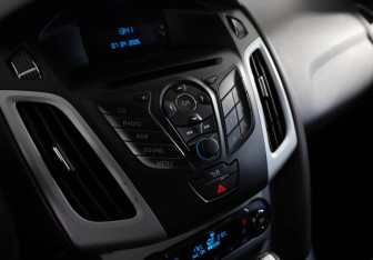 Подержанный автомобиль Ford Focus Hatchback 2013 года (13 фото)