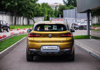 Подержанный автомобиль BMW X2 2021 года (8 фото)