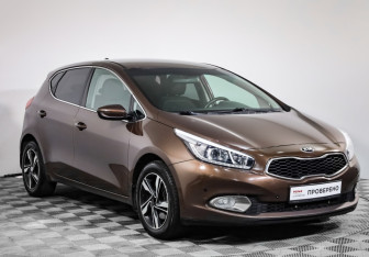 Подержанный автомобиль Kia Ceed Hatchback 2013 года (3 фото)