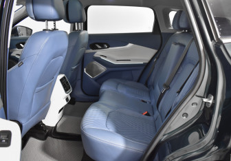 Подержанный автомобиль Exeed TXL 2022 года (10 фото)