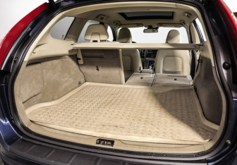 Подержанный автомобиль Volvo XC60 2012 года (30 фото)