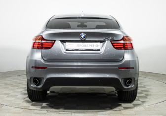 Подержанный автомобиль BMW X6 2013 года (6 фото)