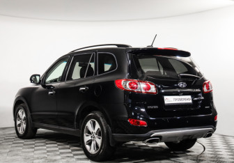 Подержанный автомобиль Hyundai Santa Fe 2011 года (7 фото)