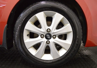 Подержанный автомобиль Hyundai Solaris Sedan 2016 года (9 фото)