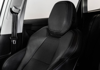 Подержанный автомобиль Skoda Karoq 2021 года (24 фото)