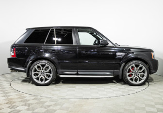Подержанный автомобиль Land Rover Range Rover Sport 2012 года (4 фото)