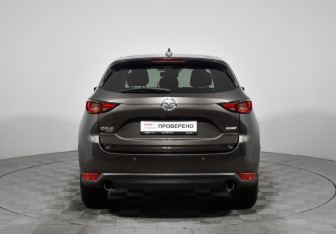 Подержанный автомобиль Mazda CX-5 2019 года (6 фото)