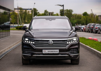 Подержанный автомобиль Volkswagen Touareg 2018 года (4 фото)