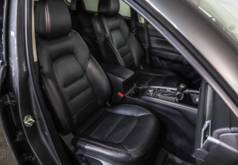 Подержанный автомобиль Mazda CX-5 2021 года (27 фото)
