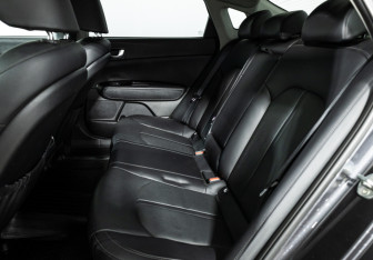 Подержанный автомобиль Kia Optima Sedan 2019 года (10 фото)