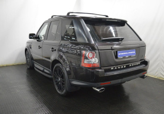 Подержанный автомобиль Land Rover Range Rover Sport 2010 года (7 фото)