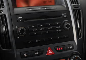 Подержанный автомобиль Kia Ceed Hatchback 2009 года (13 фото)
