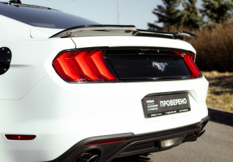 Подержанный автомобиль Ford Mustang Coupe 2020 года (19 фото)