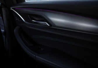 Подержанный автомобиль BMW X4 2018 года (32 фото)