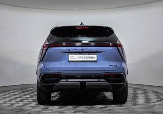 Подержанный автомобиль Geely Atlas 2023 года (6 фото)