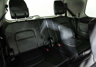 Подержанный автомобиль Toyota Land Cruiser Suv 2014 года (26 фото)