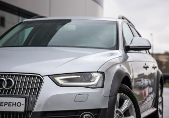 Подержанный автомобиль Audi A4 allroad 2012 года (2 фото)