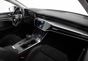 Подержанный автомобиль Audi A6 Wagon 2019 года (18 фото)
