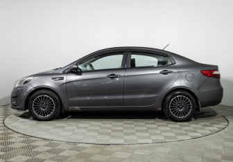 Подержанный автомобиль Kia Rio Sedan 2012 года (8 фото)