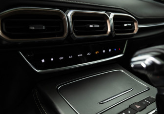 Подержанный автомобиль Jetour X70 2023 года (18 фото)