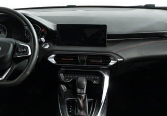 Подержанный автомобиль Kaiyi E5 2023 года (14 фото)