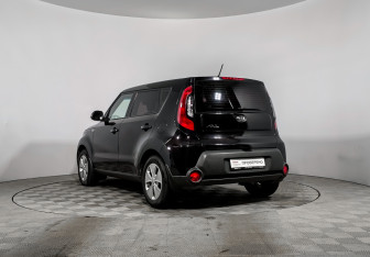 Подержанный автомобиль Kia Soul 2015 года (7 фото)