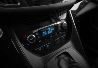 Подержанный автомобиль Ford Kuga 2013 года (13 фото)