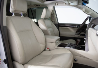 Подержанный автомобиль Lexus GX 2014 года (11 фото)