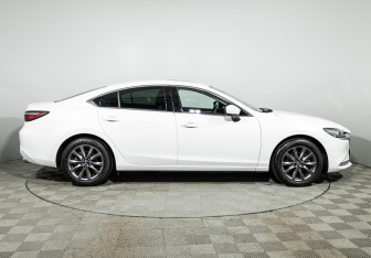 Подержанный автомобиль Mazda 6 Sedan 2023 года (4 фото)