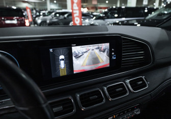 Подержанный автомобиль Mercedes-Benz GLE 2021 года (22 фото)
