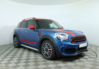 Подержанный автомобиль MINI Countryman 2019 года (3 фото)