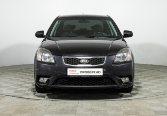 Подержанный автомобиль Kia Rio Sedan 2010 года (3 фото)